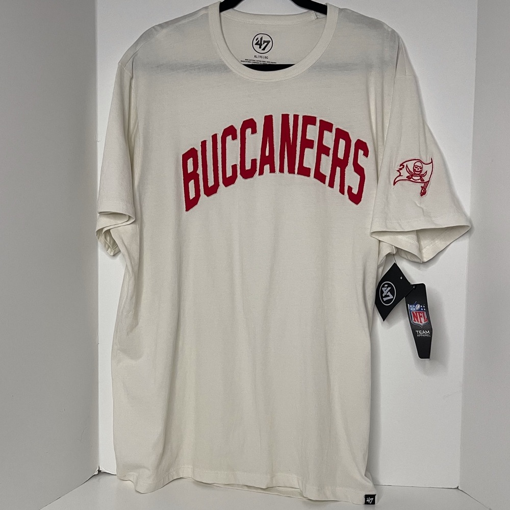 NWT $49 47 XL NFL Tampa Bay Buccaneers Historic Fieldhouse Tee T-shirt Soft